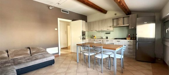 2 bedrooms House in Soave, Italy No. 312820 4