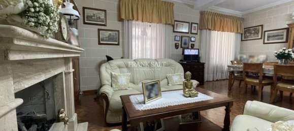 Adosado de 3 dormitorios en Bormla, Malta No. 1993 4