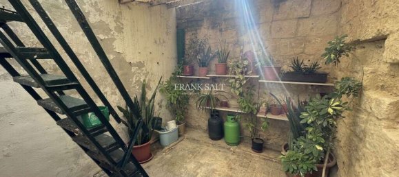 Adosado de 3 dormitorios en Bormla, Malta No. 1993 33