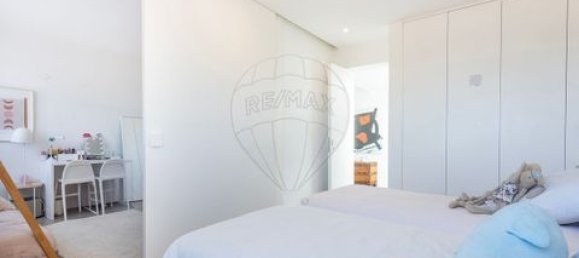 4 bedrooms House in Lisbon, Portugal No. 260912 2