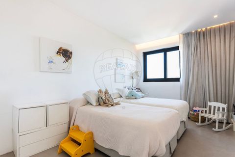 4 bedrooms House in Lisbon, Portugal No. 260912