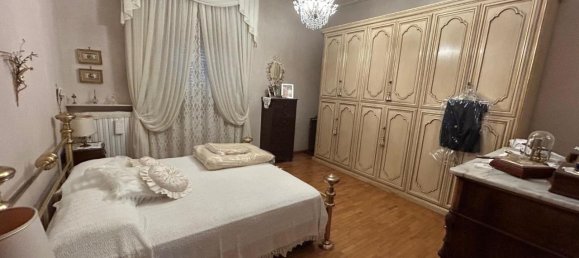 8 rooms House in Empoli, Italy No. 117458 16