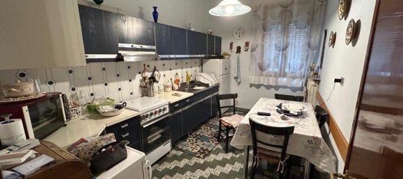 8 rooms House in Empoli, Italy No. 117458 2