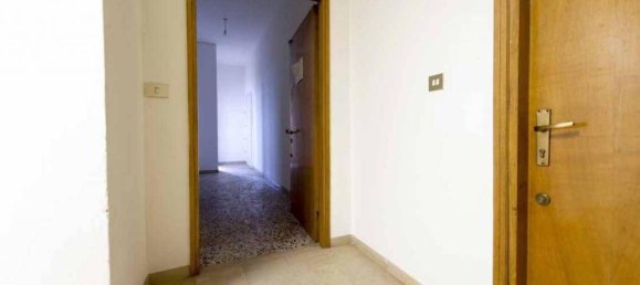 Apartamento de 3 habitaciónes en Baiso, Italy No. 168145 3