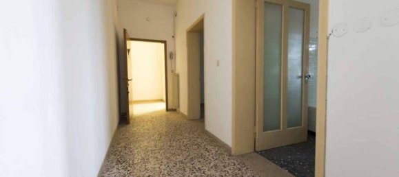 Apartamento de 3 habitaciónes en Baiso, Italy No. 168145 4