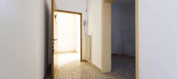 Apartamento de 3 habitaciónes en Baiso, Italy No. 168145 7