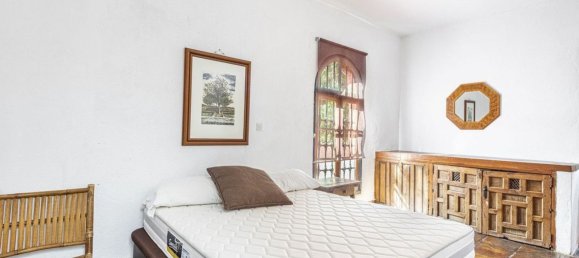 5 bedrooms House in Benahavis, Spain No. 76385 16