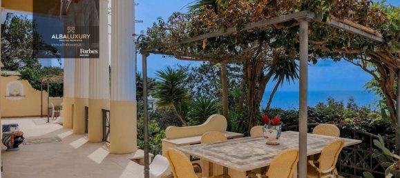 7 bedrooms Villa in Capri, Italy No. 742 11