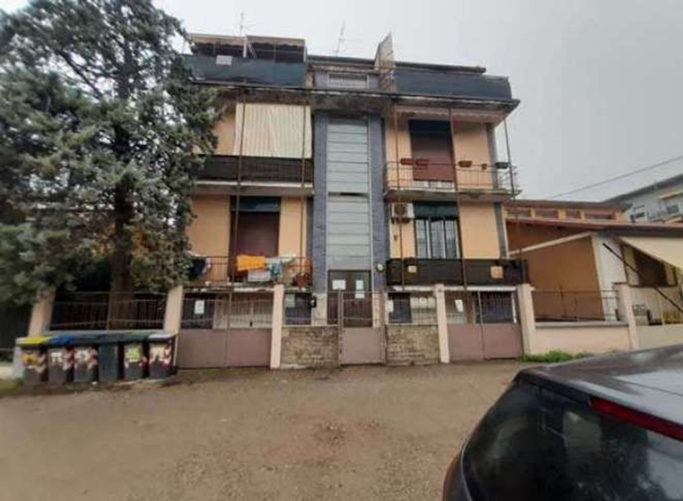 2 bedrooms Apartment in Settimo Milanese, Italy No. 382879