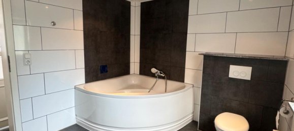 Adosado de 6 dormitorios en Oberbergischer, Germany No. 241396 10