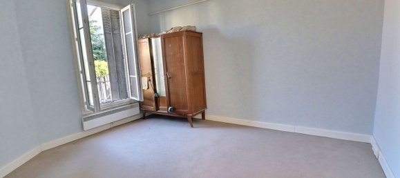 2 bedrooms House in Vitry-sur-Seine, France No. 169187 6
