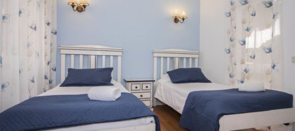 7 bedrooms Villa in Quarteira, Portugal No. 120713 22