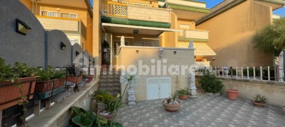 3 bedrooms Villa in Taranto, Italy No. 342366 3