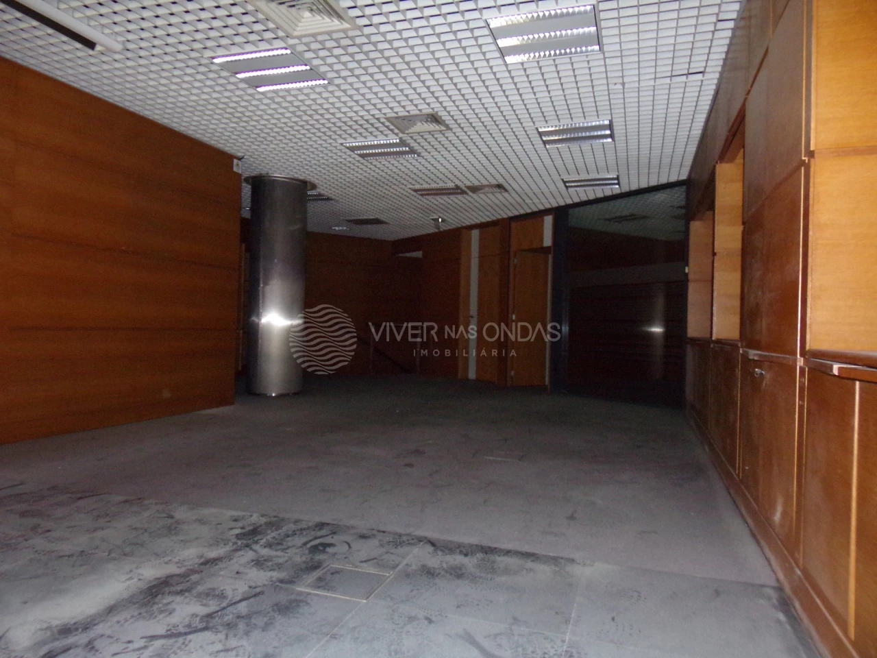 112m² Commercial property in Pacos de Ferreira, Portugal No. 71533