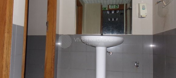 112m² Commercial property in Pacos de Ferreira, Portugal No. 71533 7