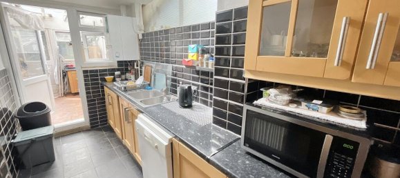 5 bedrooms Apartment in Beckenham, United Kingdom No. 964 5