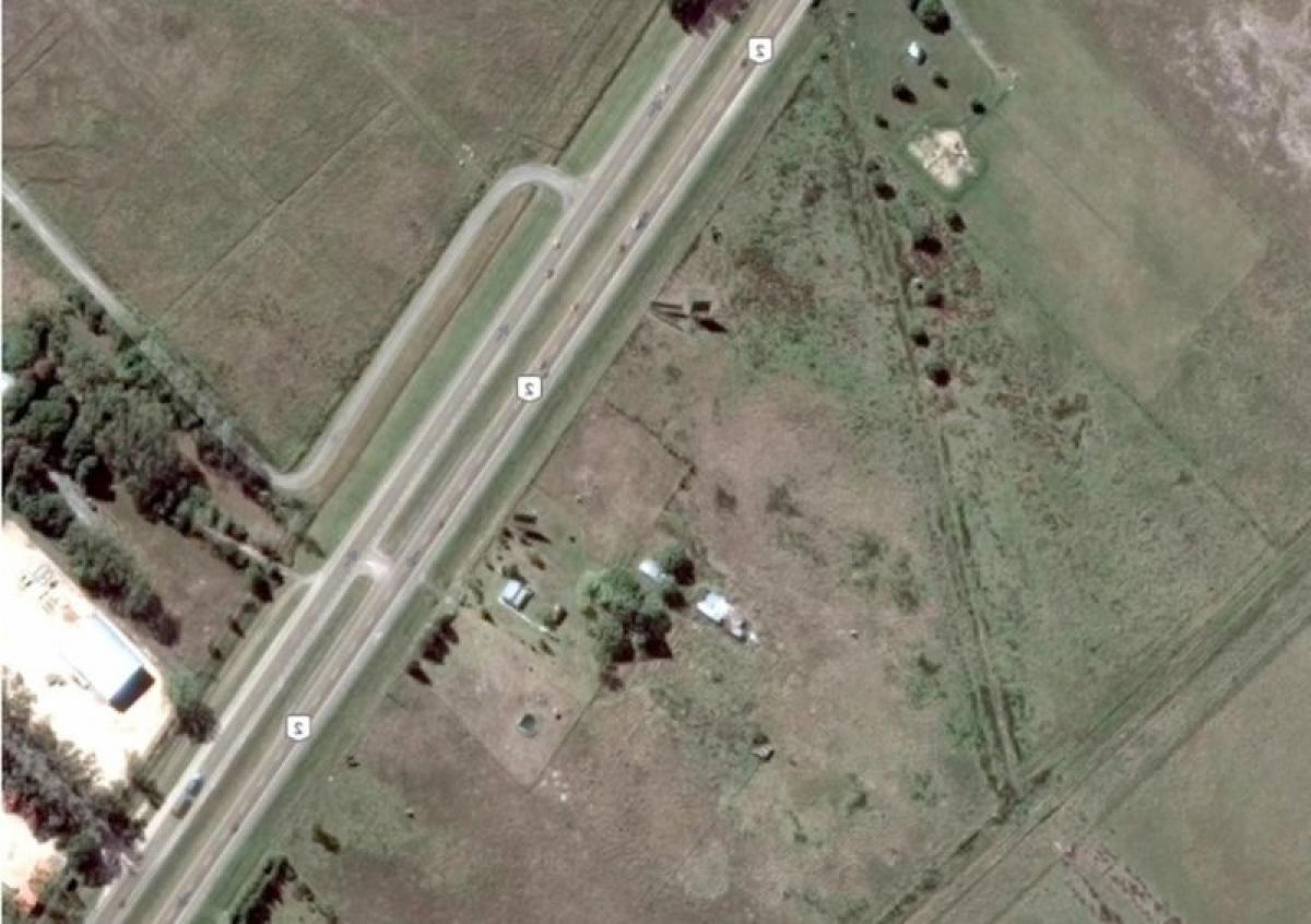  Land in Campo Creado, Argentina No. 122142