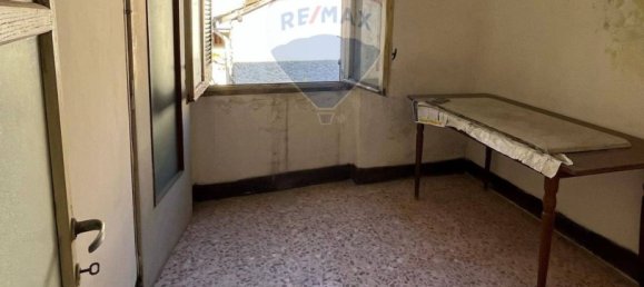 10 bedrooms House in Agra, Italy No. 361268 9