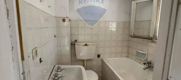 10 bedrooms House in Agra, Italy No. 361268 17