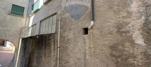 10 bedrooms House in Agra, Italy No. 361268 2