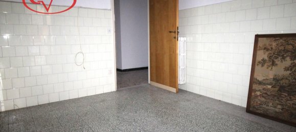 Apartamento de 3 divisões em San Giovanni Valdarno, Italy N.º 236901 19