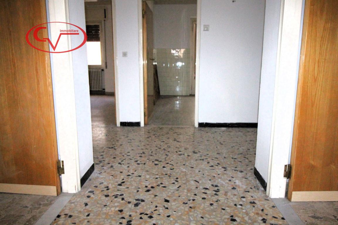 Apartamento de 3 divisões em San Giovanni Valdarno, Italy N.º 236901