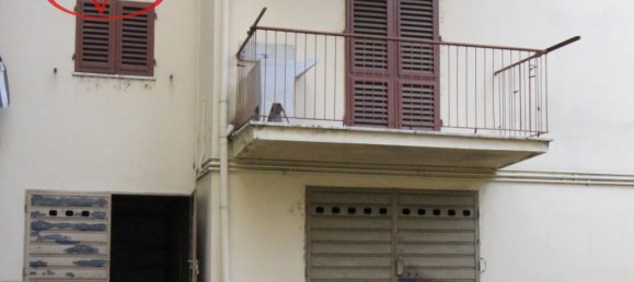 Apartamento de 3 divisões em San Giovanni Valdarno, Italy N.º 236901 26