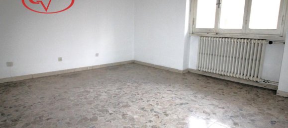 Apartamento de 3 divisões em San Giovanni Valdarno, Italy N.º 236901 6