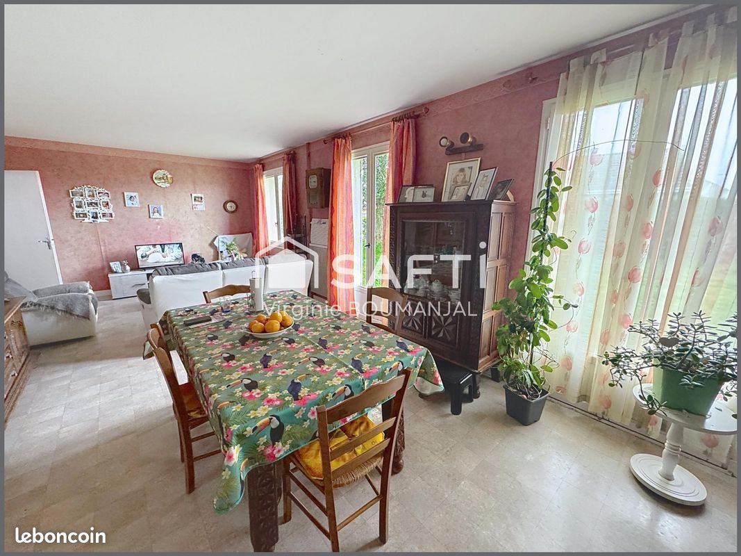 4 Schlafzimmer Haus in Rosieres-en-Santerre, France, Nr. 153040