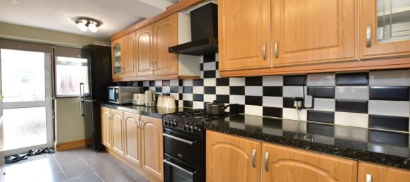 4 chambres Maison à Manor Park, United Kingdom No. 4133 9