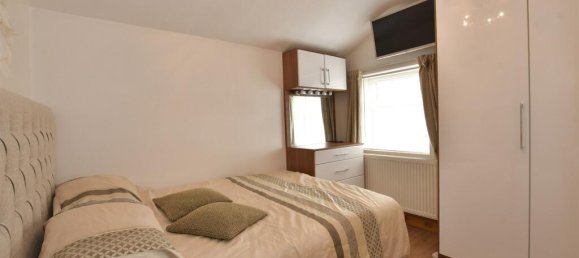 4 chambres Maison à Manor Park, United Kingdom No. 4133 10