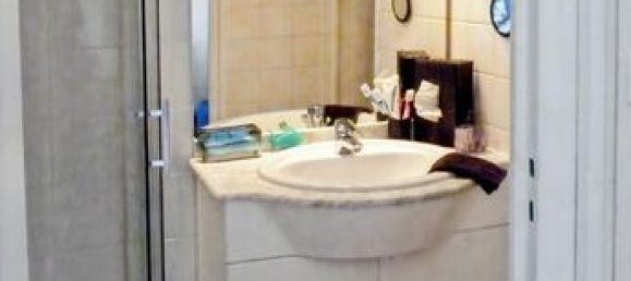 1 bedroom Apartment in Cannes, France No. 306342 5