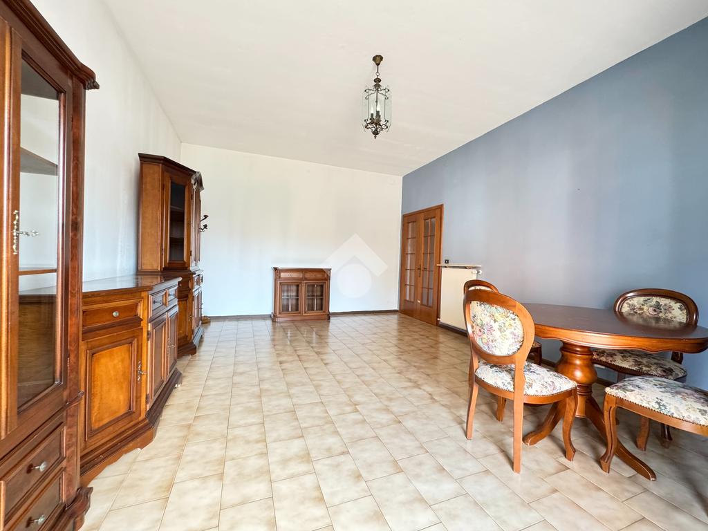 Apartamento de 1 dormitorio en Udine, Italy No. 291877