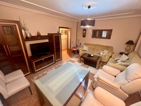 Apartamento de 4 dormitorios en Arroyo de la Luz, Spain No. 163276