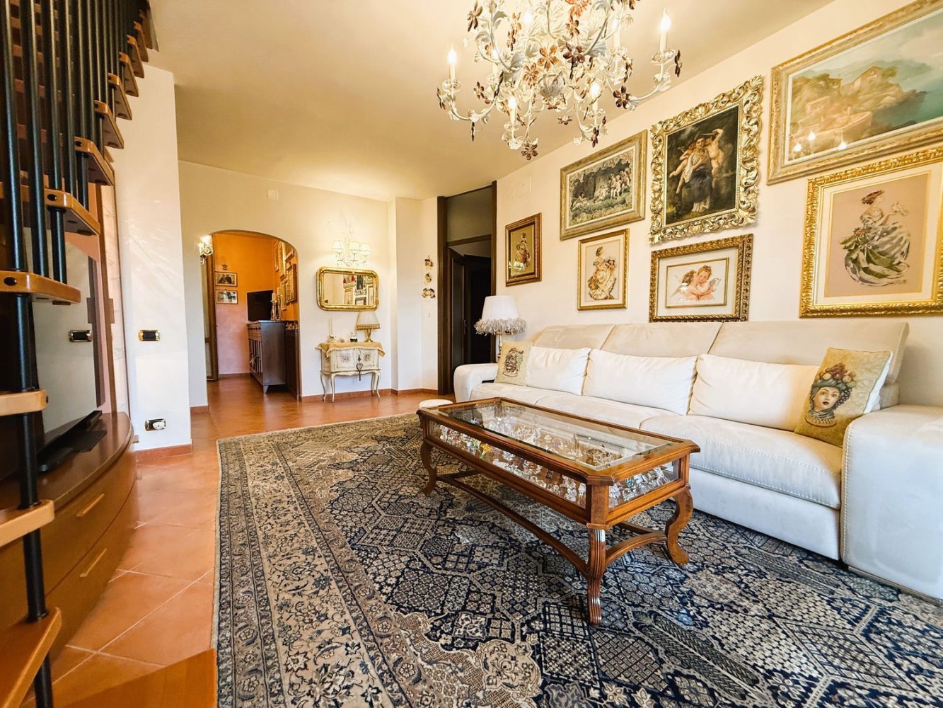 5 rooms Duplex in Prato, Italy No. 273822