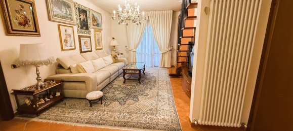 5 rooms Duplex in Prato, Italy No. 273822 5