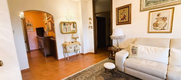 5 rooms Duplex in Prato, Italy No. 273822 8