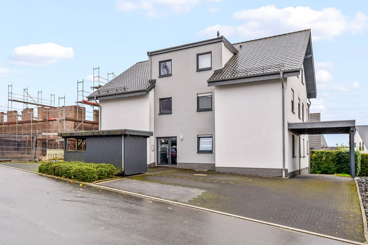 Квартира с 3 спальнями в Ольпе, Германия № 341800