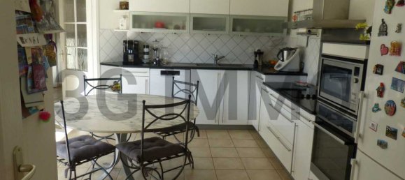 4 bedrooms Villa in Saint-Rambert-d'Albon, France No. 202347 5