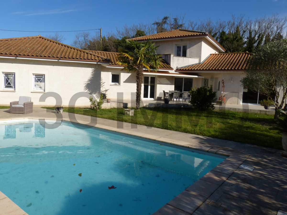 4 bedrooms Villa in Saint-Rambert-d'Albon, France No. 202347