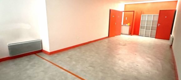 3 Schlafzimmer Doppelhaus in Auchel, France, Nr. 47586 10