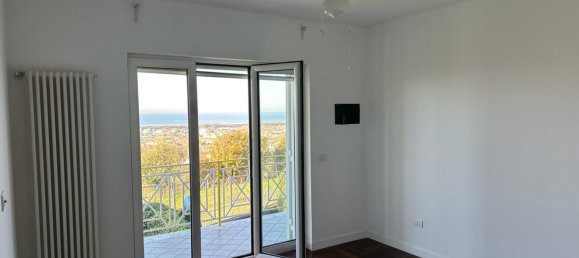 5 rooms Villa in Pozzuoli, Italy No. 144182 43