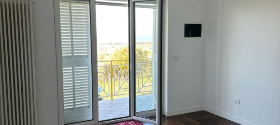 5 rooms Villa in Pozzuoli, Italy No. 144182 42