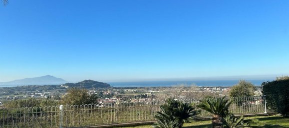 5 rooms Villa in Pozzuoli, Italy No. 144182 9