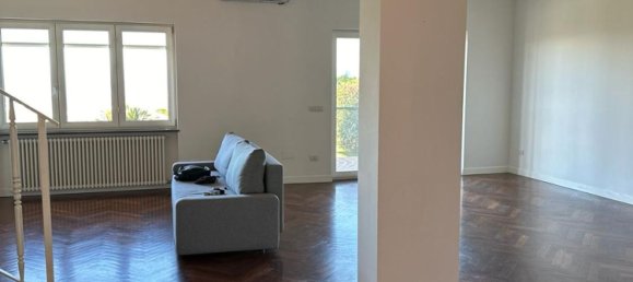 5 rooms Villa in Pozzuoli, Italy No. 144182 17