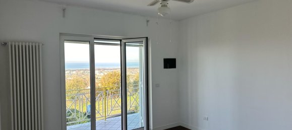 5 rooms Villa in Pozzuoli, Italy No. 144182 44