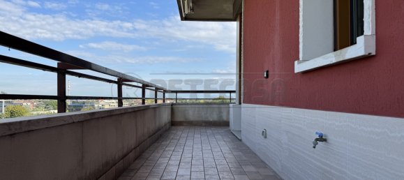 2 غرف نوم شقة في Crema, Italy رقم 372620 34