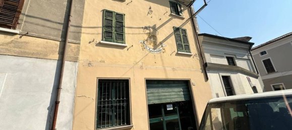 5 rooms Apartment in Pralboino, Italy No. 69146 6