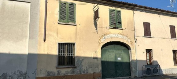 5 rooms Apartment in Pralboino, Italy No. 69146 7
