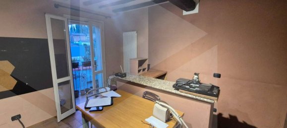 Imóvel comercial de 3 divisões em Fiorano Modenese, Italy N.º 28665 9